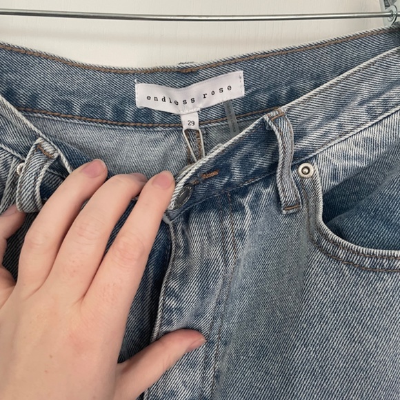 NWT Slim Boyfriend style cut-out denim - Picture 7 of 7